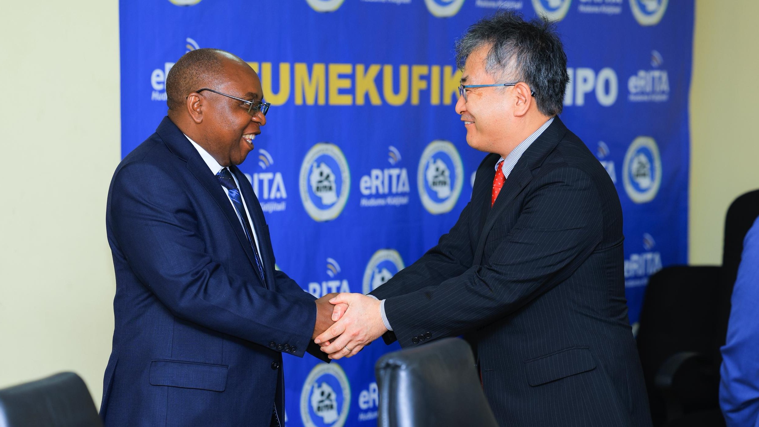 WAZIRI NDUMBARO AKUTANA NA BALOZI WA JAPAN KUIMARISHA USHIRIKIANO KATIKA SEKTA YA SHERIA